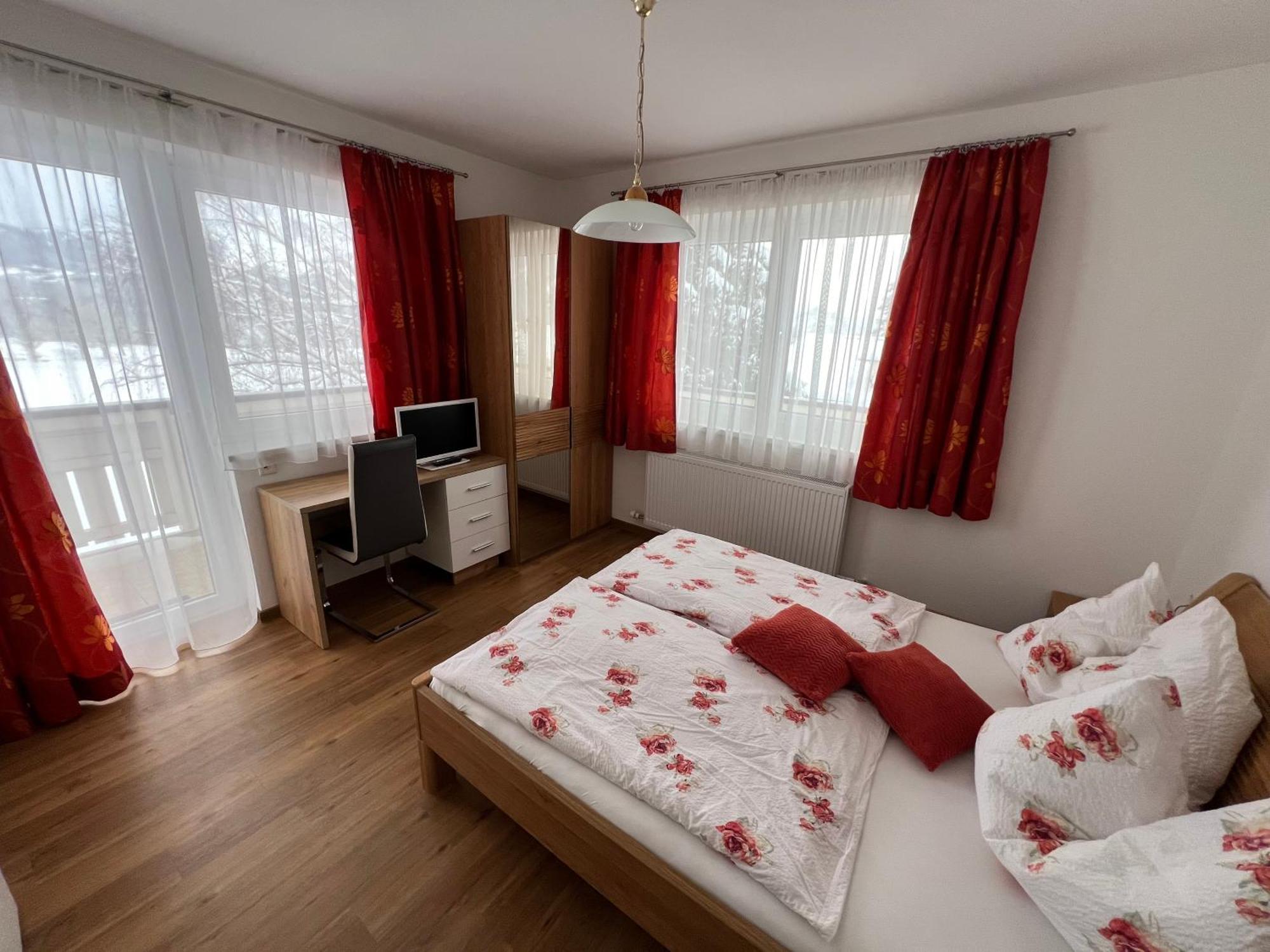 Haus Alpina Ski In & Ski Out Schladming Esterno foto